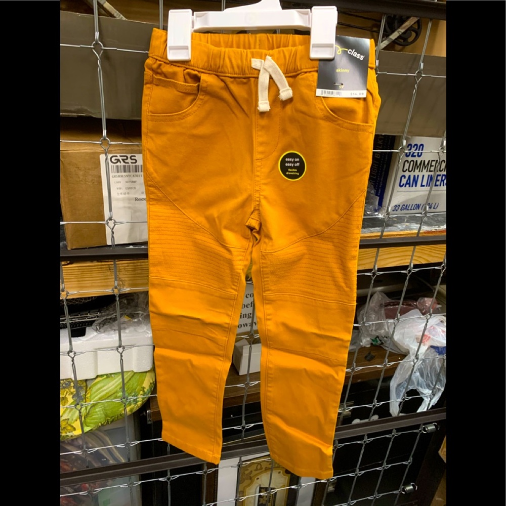 Skinny pants by Art Class